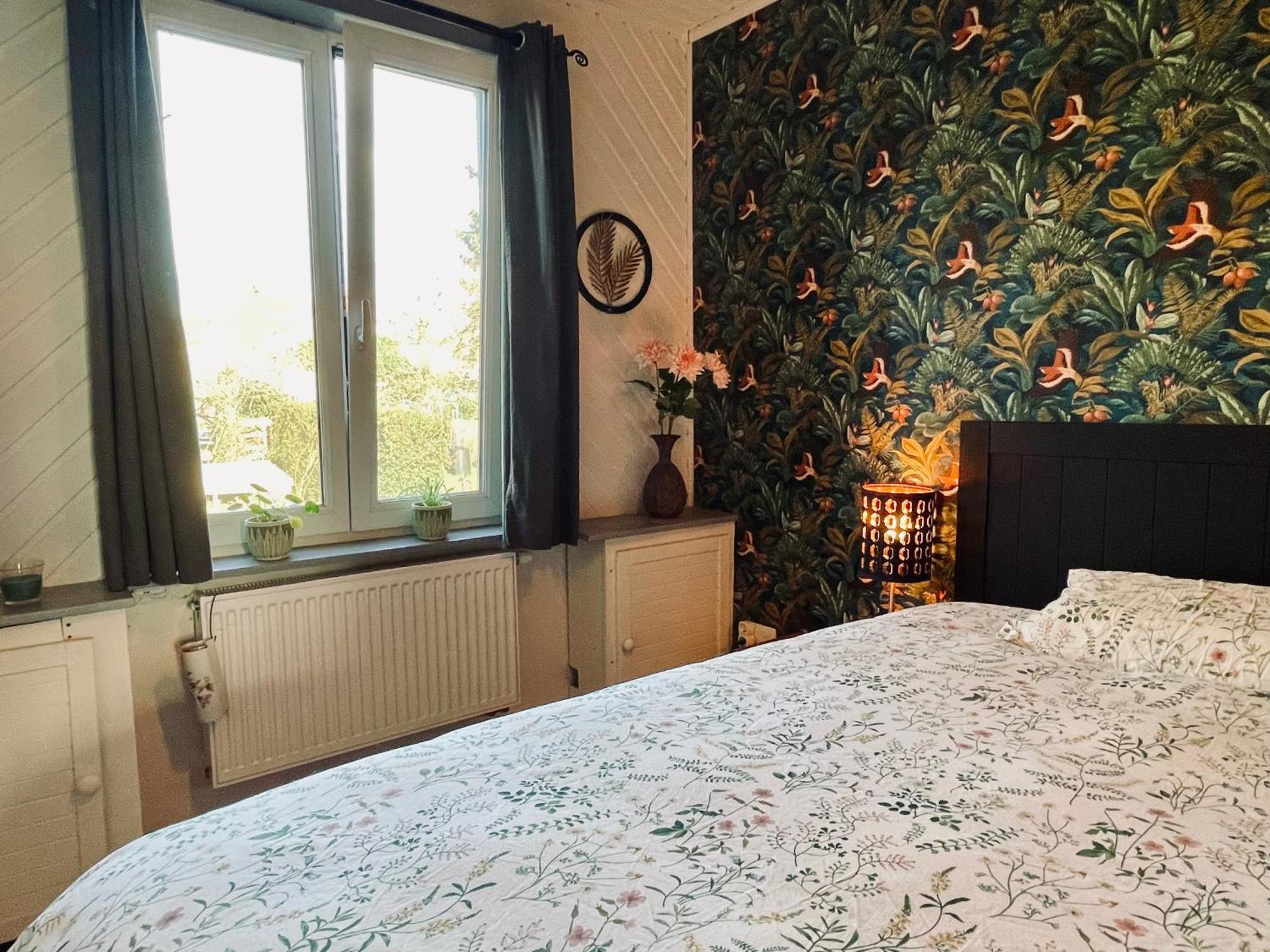 Les Volets Blancs Bed & Breakfast Braine-le-Comte Bagian luar foto